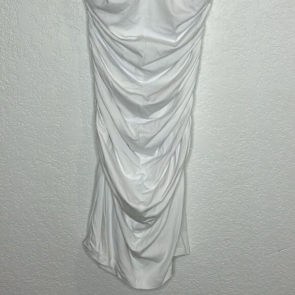 NWT Susana Monaco Crossover Halter
Bodycon Mini Jersey Dress Large Sugar White - Picture 5 of 13